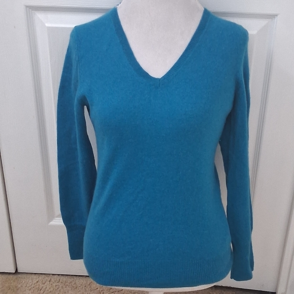 Halogen Cashmere Teal Pullover Sweater. Size M